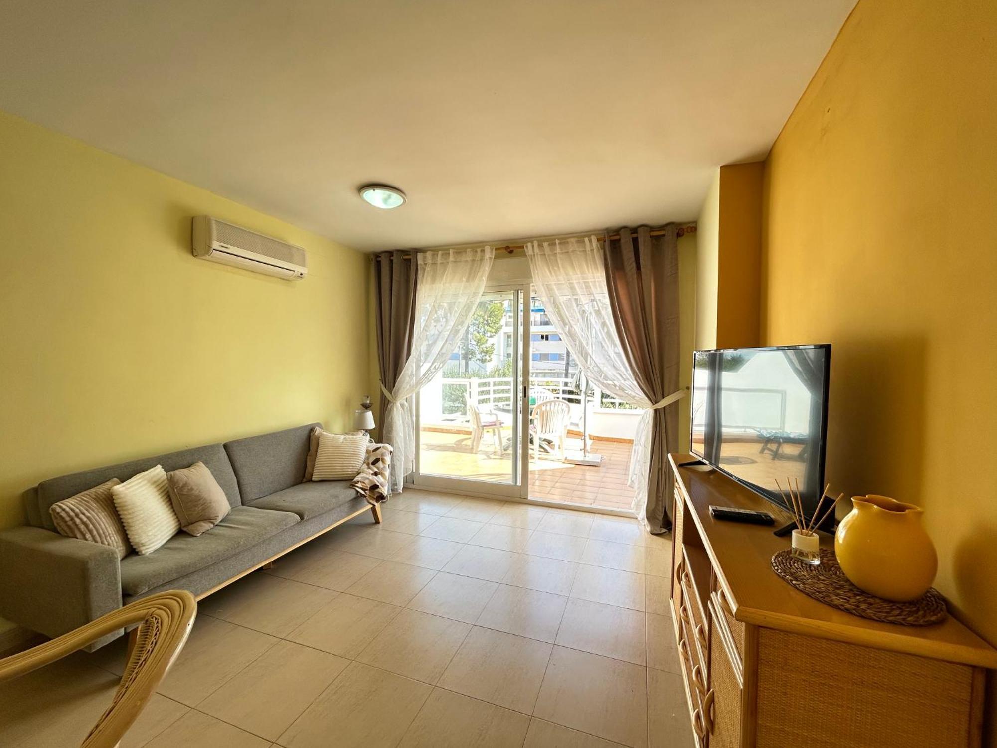 Sea Views Apartments Денія Екстер'єр фото