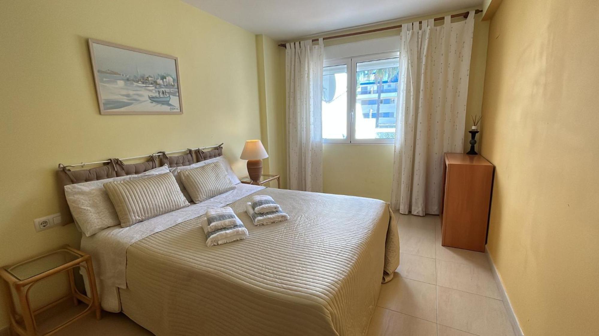 Sea Views Apartments Денія Екстер'єр фото