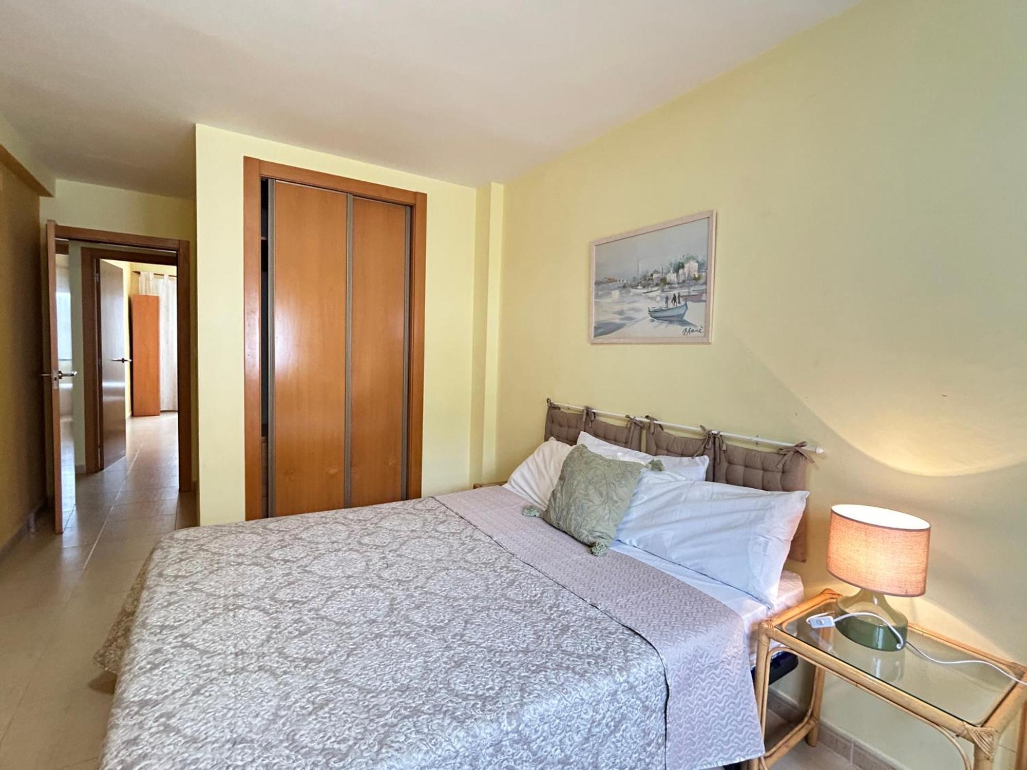 Sea Views Apartments Денія Екстер'єр фото